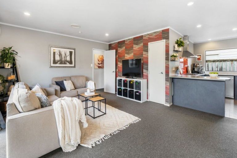 Photo of property in 5b Carr Street, Tuakau, 2121