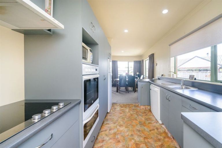 Photo of property in 6 Almond Grove, Feilding, 4702