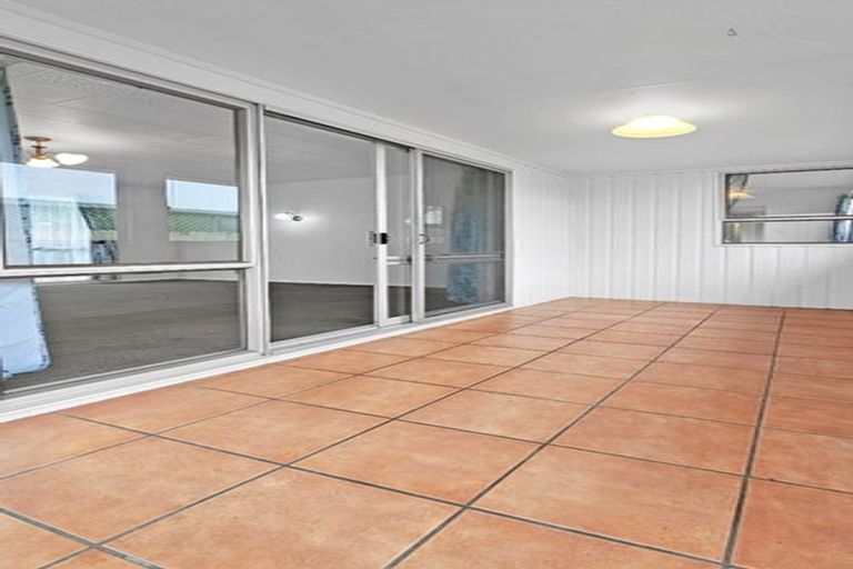 Photo of property in 2/11 Shamrock Street, Napier South, Napier, 4110