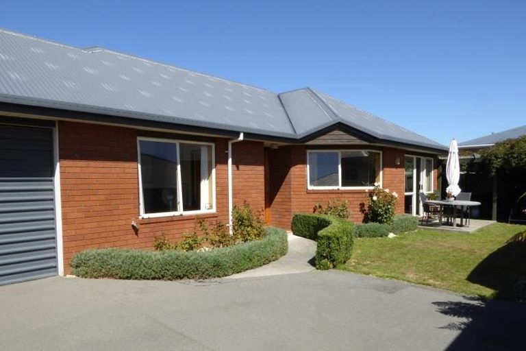 Photo of property in 11a Bentley Street, Russley, Christchurch, 8042