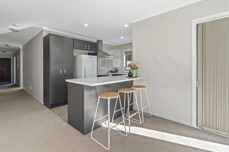 Photo of property in 94 Farmer Crescent, Taita, Lower Hutt, 5011