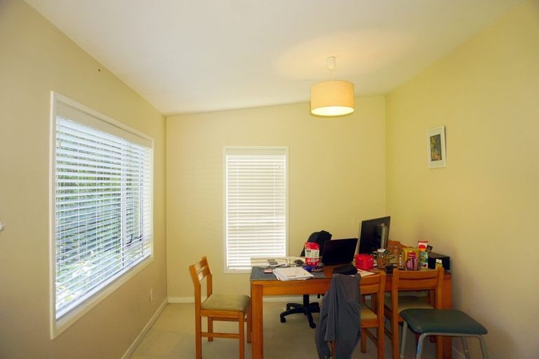Photo of property in 55 Gatman Street, Birkdale, Auckland, 0626