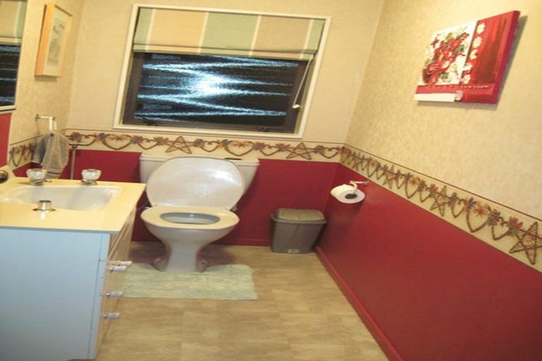 Photo of property in 9 Beechwood Close, Paraparaumu Beach, Paraparaumu, 5032