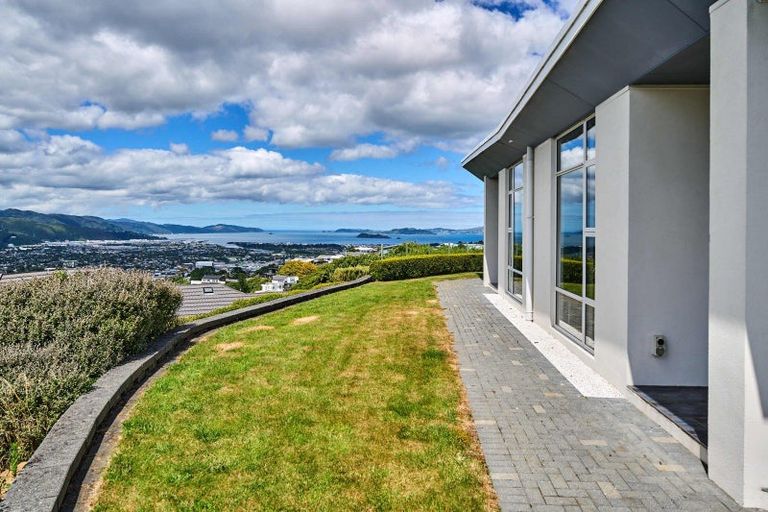 Photo of property in 11 Winifred Way, Belmont, Lower Hutt, 5010