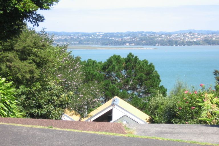 Photo of property in 36 Brigantine Drive, Beach Haven, Auckland, 0626