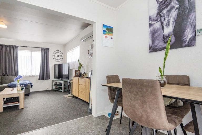 Photo of property in 1310 Jubilee Street, Mayfair, Hastings, 4122