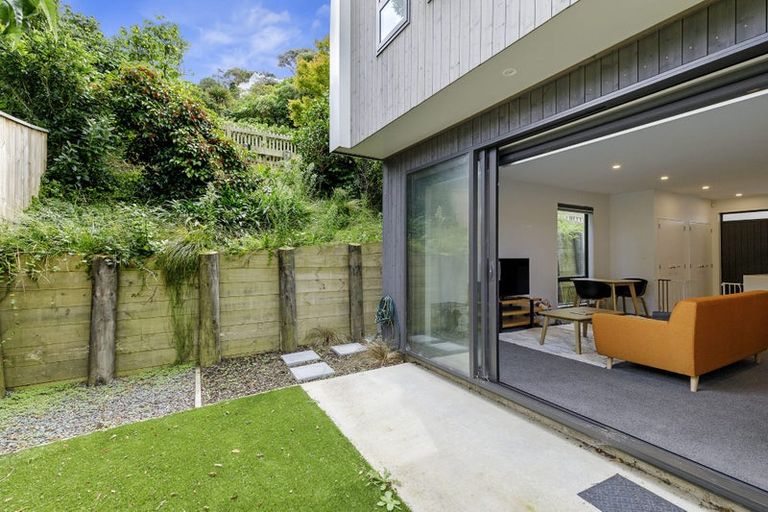 Photo of property in 4a Ferry Road, Days Bay, Lower Hutt, 5013