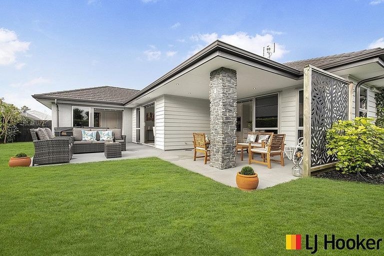 Photo of property in 6 Mirabell Place, Patumahoe, Pukekohe, 2679