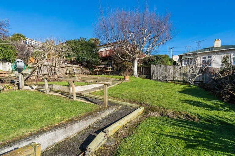 Photo of property in 32 Morrison Street, Caversham, Dunedin, 9012