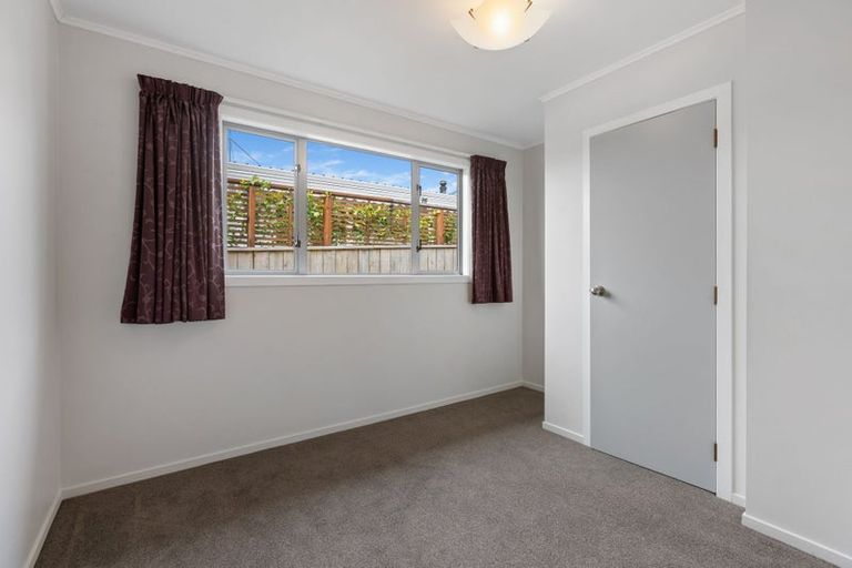 Photo of property in 18a Raniera Street, Glen Avon, New Plymouth, 4312