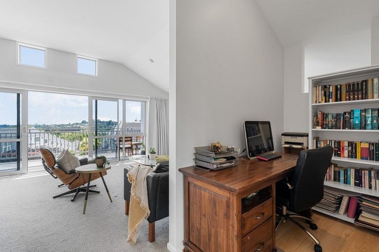 Photo of property in 19 Brodie Place, Bethlehem, Tauranga, 3110