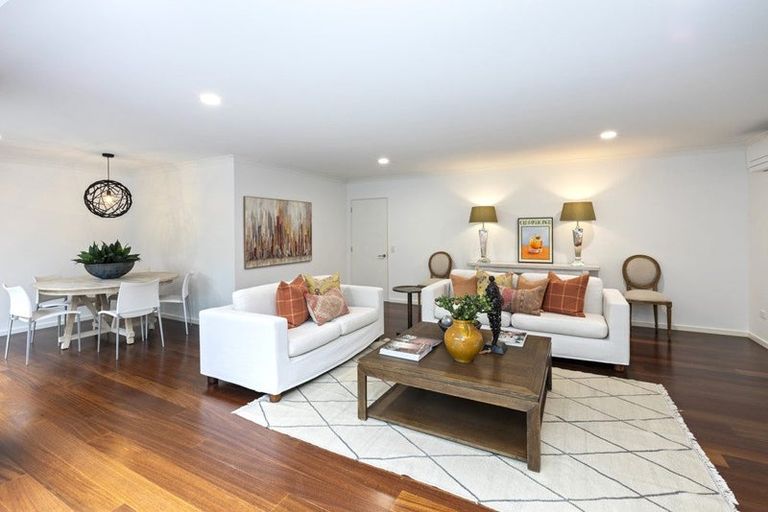 Photo of property in 7b Rossall Street, Merivale, Christchurch, 8014