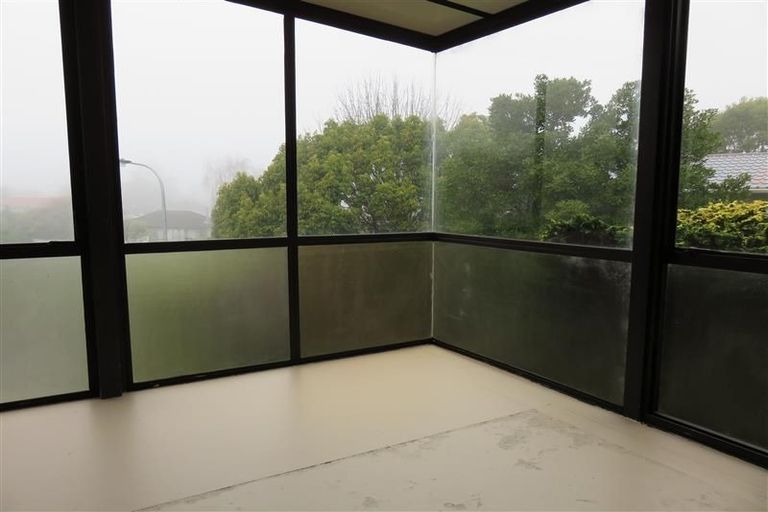 Photo of property in 4 Sarajevo Place, Massey, Auckland, 0614