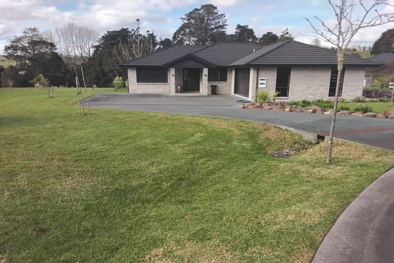 Photo of property in 11 Cherrywood Rise, Paparoa, 0571
