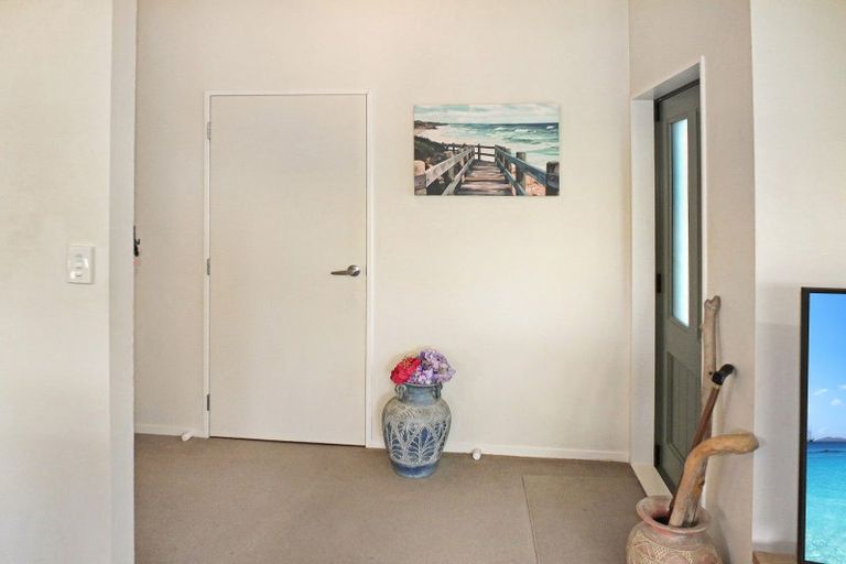 Photo of property in 14 Clyde Street, Foxton, 4814