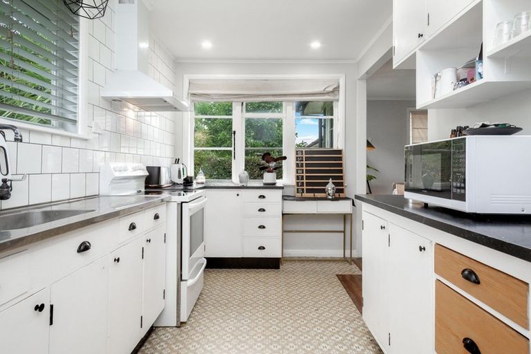 Photo of property in 19 Willis Street, Bader, Hamilton, 3206