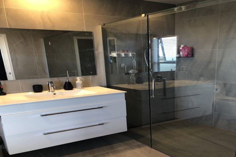 Photo of property in 10 Kuaka Crescent, Mangawhai, 0505