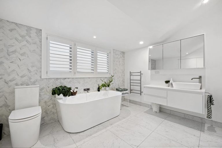 Photo of property in 44 Mcfarlane Street, Mount Victoria, Wellington, 6011