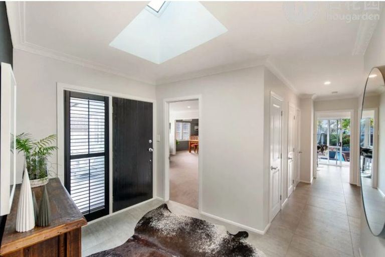 Photo of property in 11 The Anchorage, Sunnyhills, Auckland, 2010