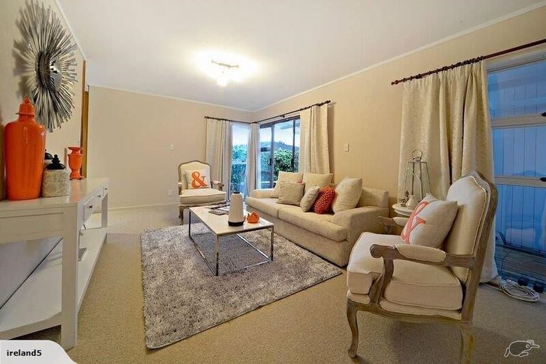 Photo of property in 2/12 Priestley Drive, Bucklands Beach, Auckland, 2014