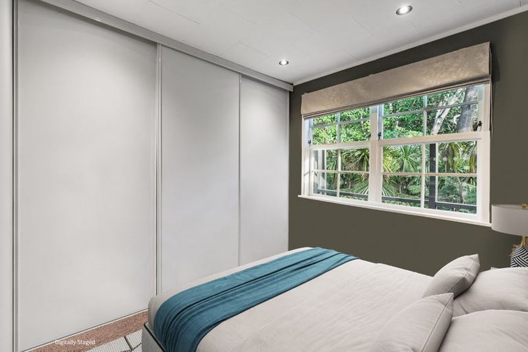 Photo of property in 19 Laser Place, Bayview, Auckland, 0629