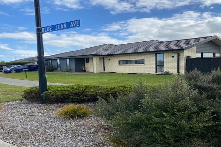 Photo of property in 3 Blue Jean Avenue, Rolleston, 7614