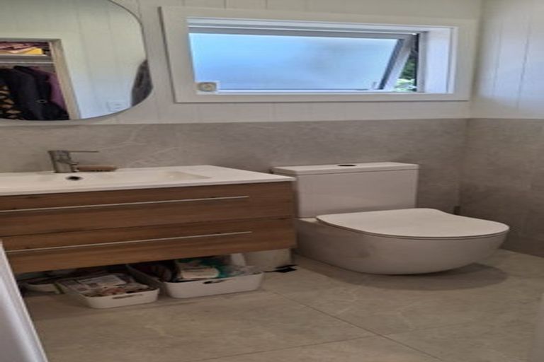 Photo of property in 117 Tiroroa Avenue, Te Atatu South, Auckland, 0610