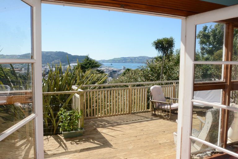 Photo of property in 49 Sutherland Street, Dunedin Central, Dunedin, 9016