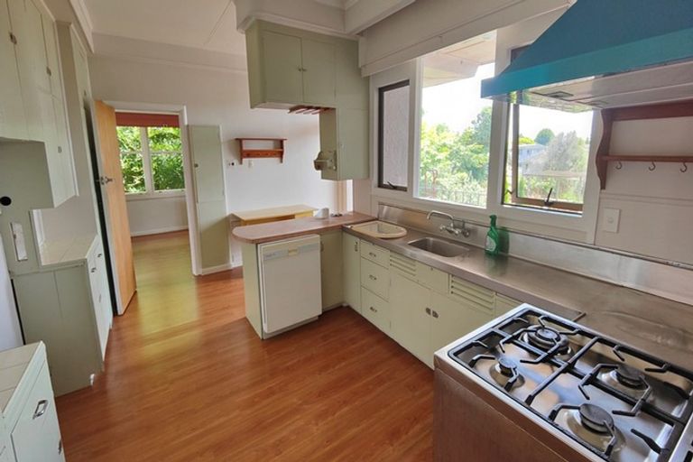 Photo of property in 181 Cambridge Road, Hillcrest, Hamilton, 3216