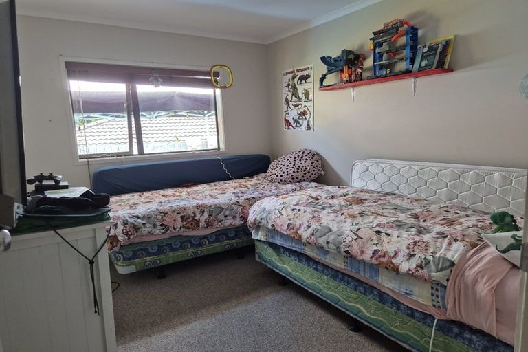Photo of property in 57b Sabulite Road, Kelston, Auckland, 0602