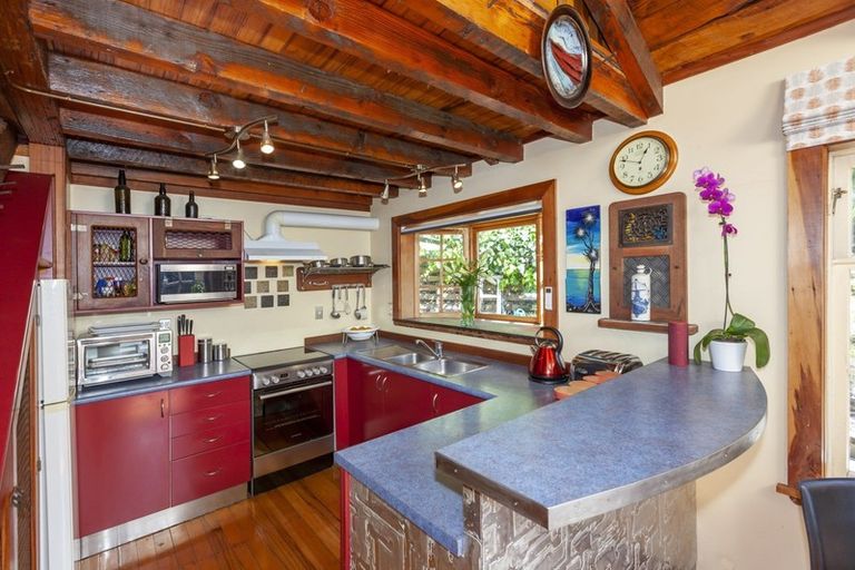 Photo of property in 39 Matatua Road, Raumati Beach, Paraparaumu, 5032