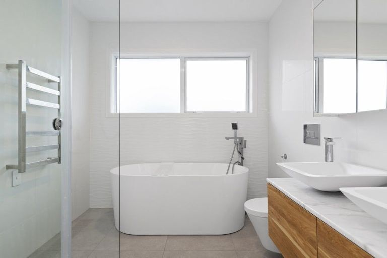 Photo of property in 2/1 Routly Avenue, Pukekohe, 2120