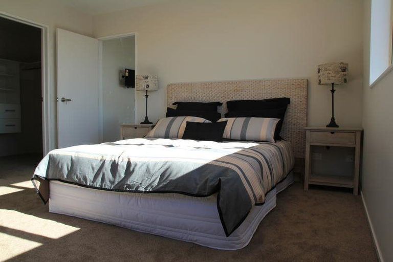 Photo of property in 16 Ballindrait Drive, Flat Bush, Auckland, 2019