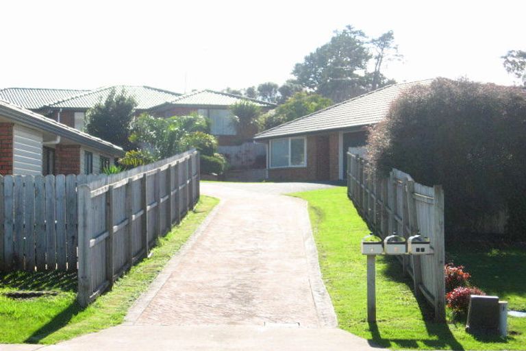 Photo of property in 11 Rathmar Drive, Manurewa, Auckland, 2105