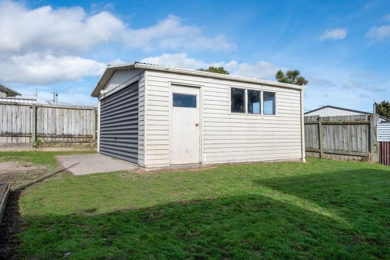 Photo of property in 2 Neil Road, Fairy Springs, Rotorua, 3015