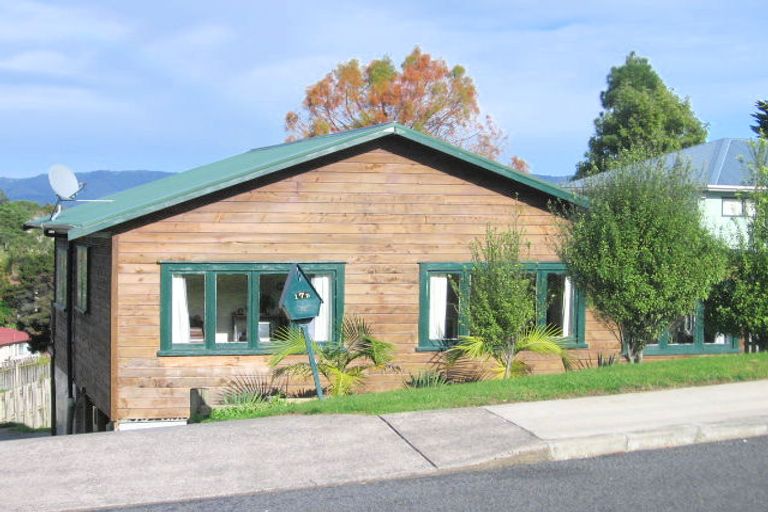 Photo of property in 17 Donovan Avenue, Massey, Auckland, 0614