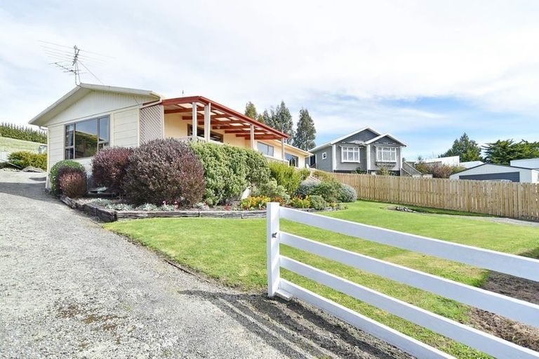 Photo of property in 9 Oxford Street, Waikari, 7420