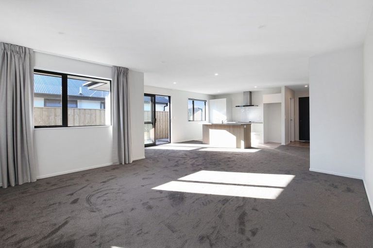 Photo of property in 49 Mehrtens Crescent, Woodend, 7691