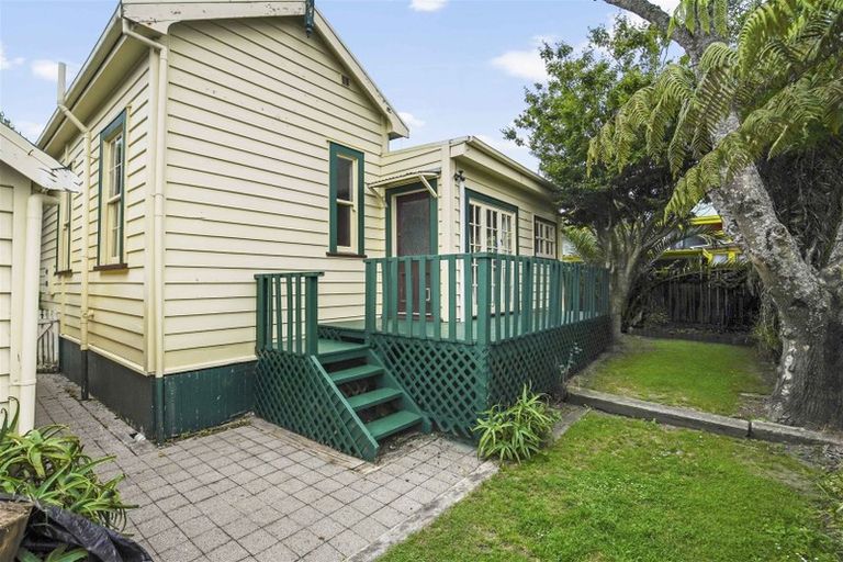 Photo of property in 10 Claude Street, Fairfield, Hamilton, 3214