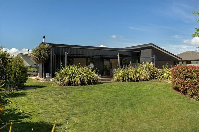 Photo of property in 3 Hebe Court, Albert Town, Wanaka, 9305