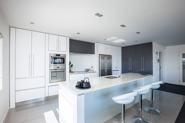 Photo of property in 21b Hobson Street, New Plymouth, 4312