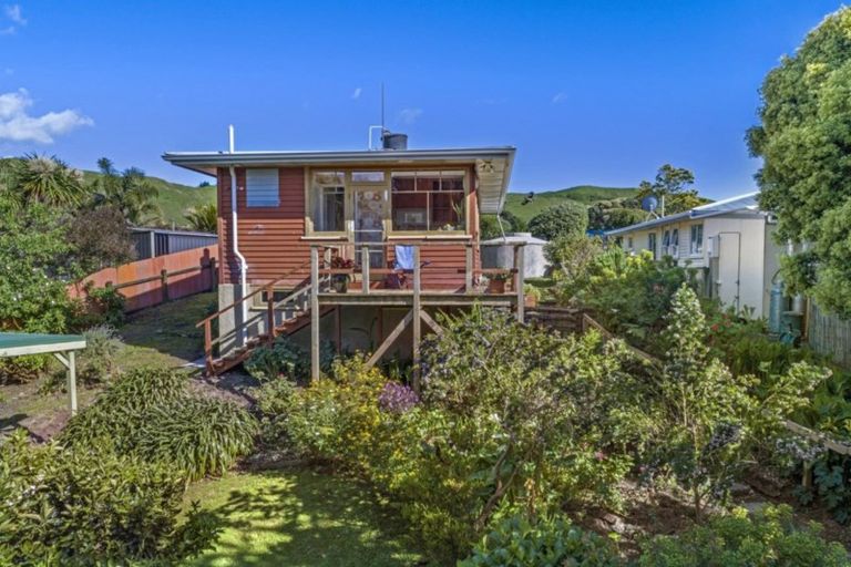 Photo of property in 12 Douglas Street, Okitu, Gisborne, 4010