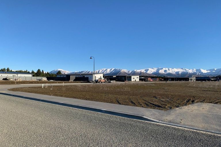 Photo of property in 5 Hydro Avenue, Twizel, 7901