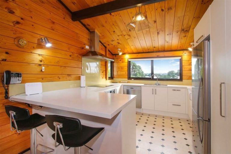 Photo of property in 100 Wharf Road, Clarks Beach, Pukekohe, 2679