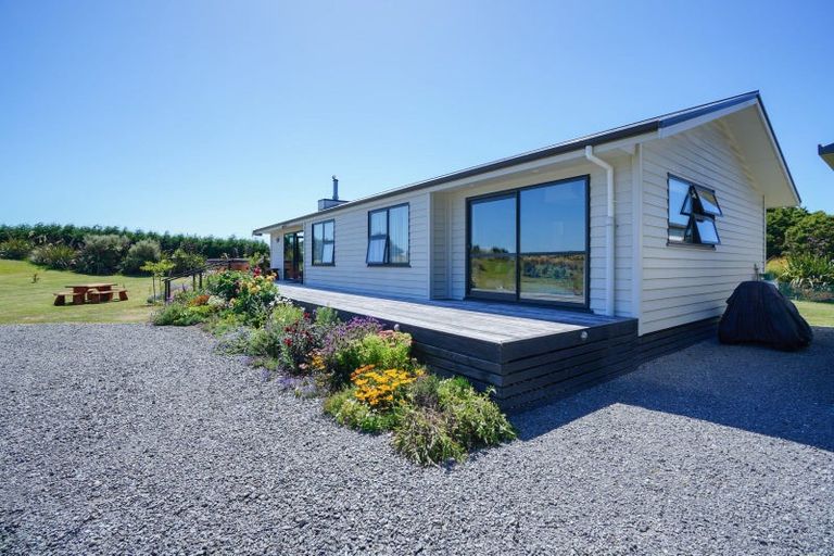 Photo of property in 367 Oreti Road, Otatara, Invercargill, 9879