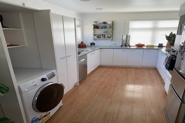 Photo of property in 23 Maungakiekie Avenue, Greenlane, Auckland, 1051
