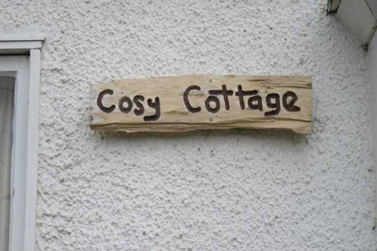 Photo of property in 71 Parsonage Road, Waimate, 7924