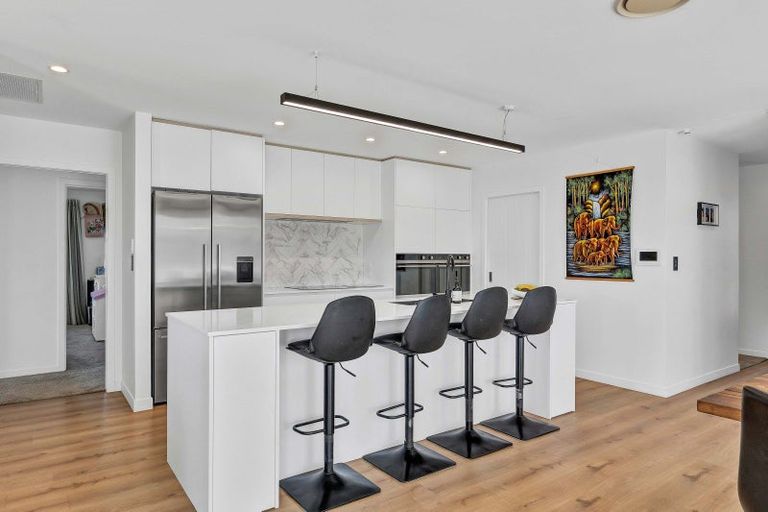 Photo of property in 123 Princess Street, Waitara, 4383