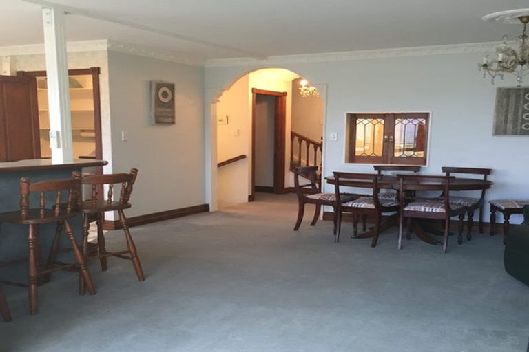 Photo of property in 10 Cluny Road, Plimmerton, Porirua, 5026