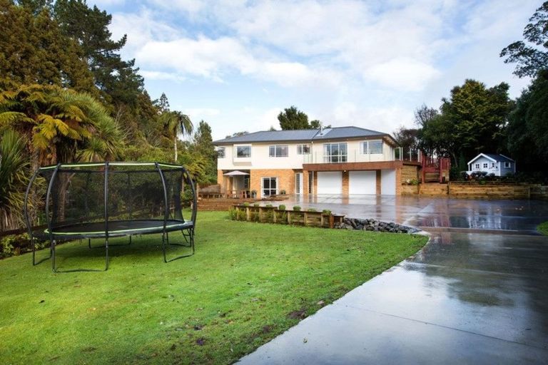 Photo of property in 12 Ngaio Street, Inglewood, 4330